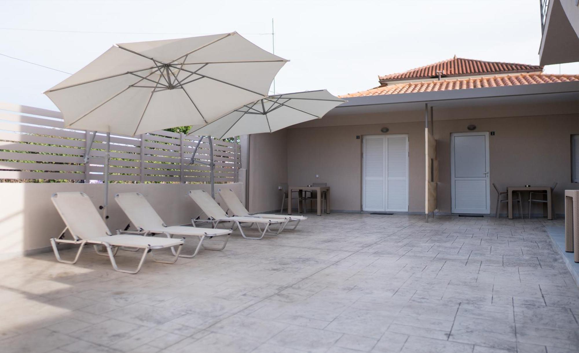 לגאנאס Dion Apartments מראה חיצוני תמונה