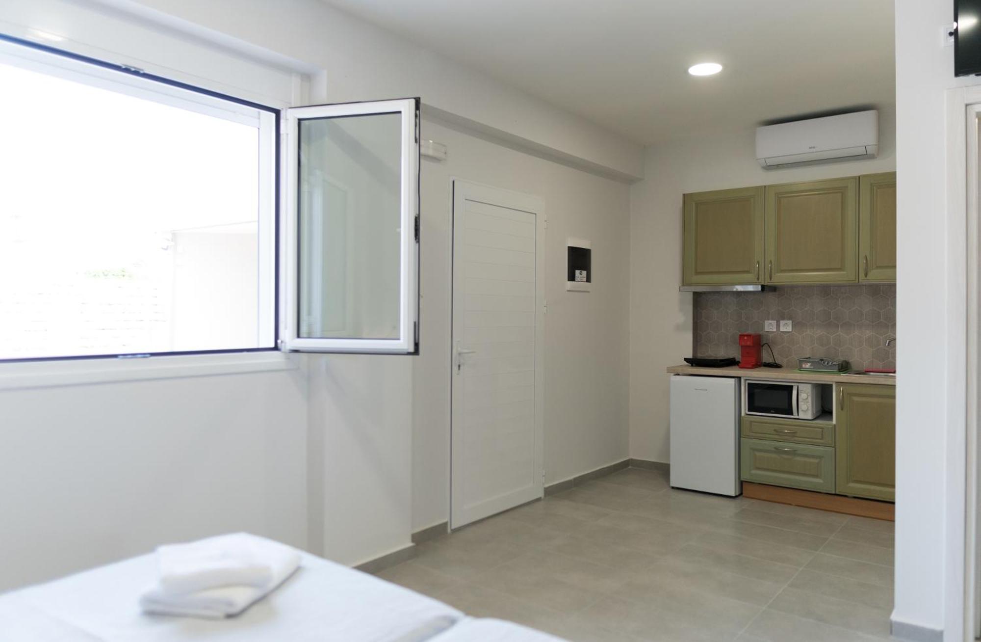 לגאנאס Dion Apartments מראה חיצוני תמונה